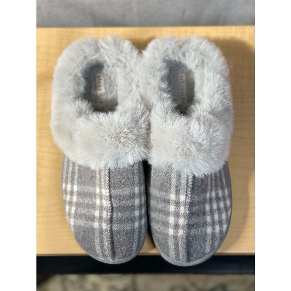 Everfoams Cozy Gray Plaid Faux Fur Lined Slippers (Size: Large)